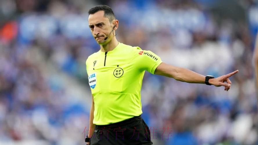 西甲官方：桑切斯-马丁内斯将执法国家德比