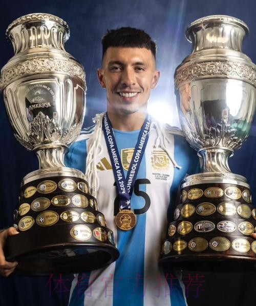 西甲官方：桑切斯-马丁内斯将执法国家德比